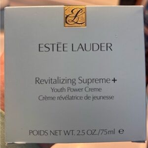 Estée Lauder Revitalizing Supreme+ Youth Power Creme